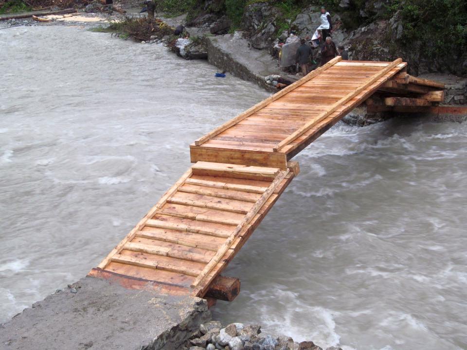 Bridge over Mochu at Tongchudrak