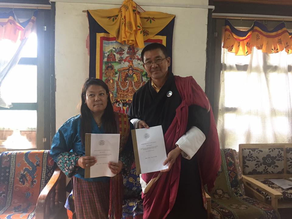 the 2017/18 APA of Khamoed Gewog was signed