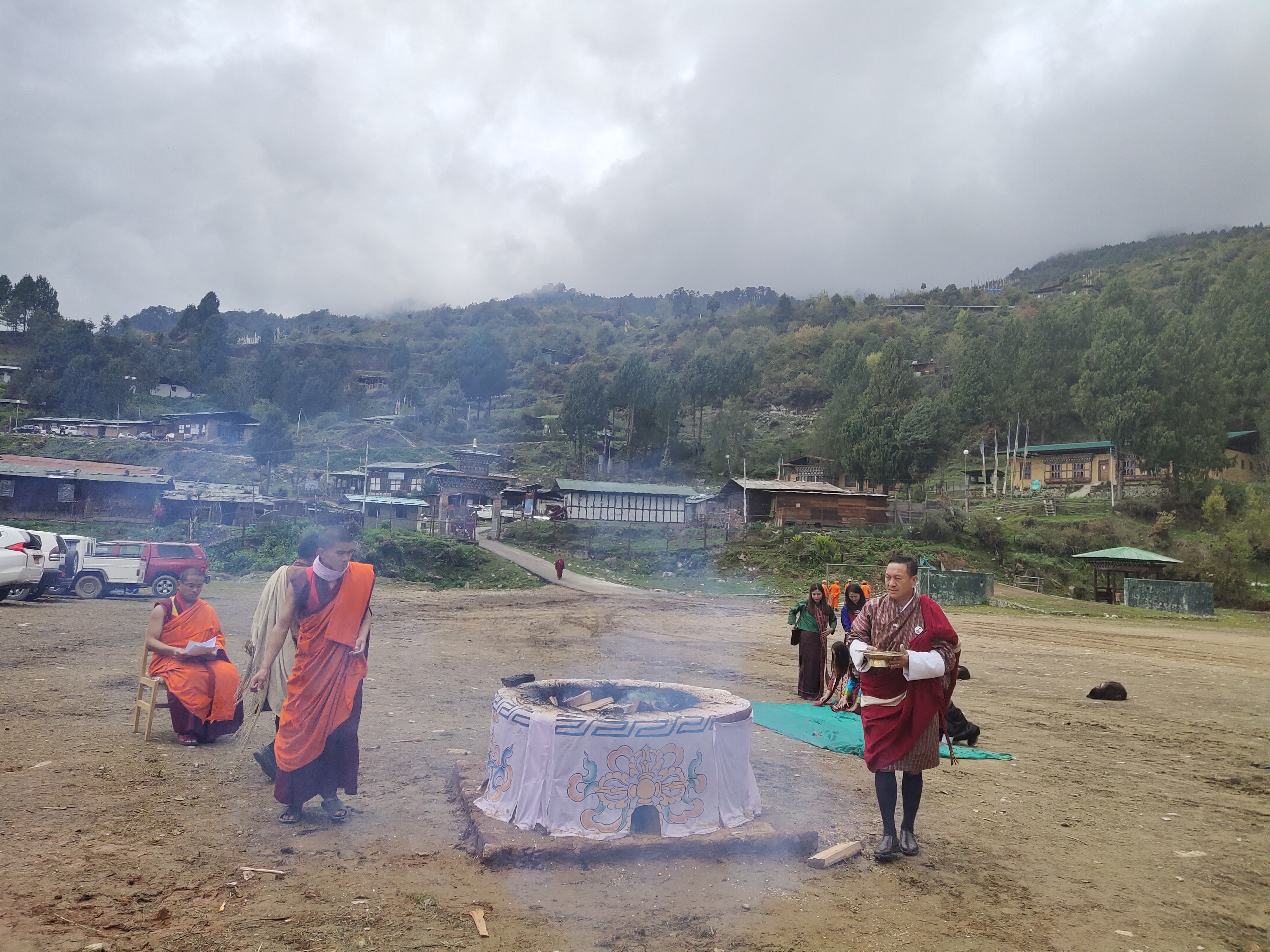 scared fire offering ritual (zhiwi jinsek) and Mountain Smoke ritual(Riwo Sang Choed)